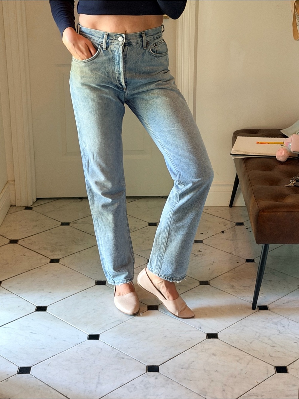 Light Wash High-Rise Straight Jeans - Blue